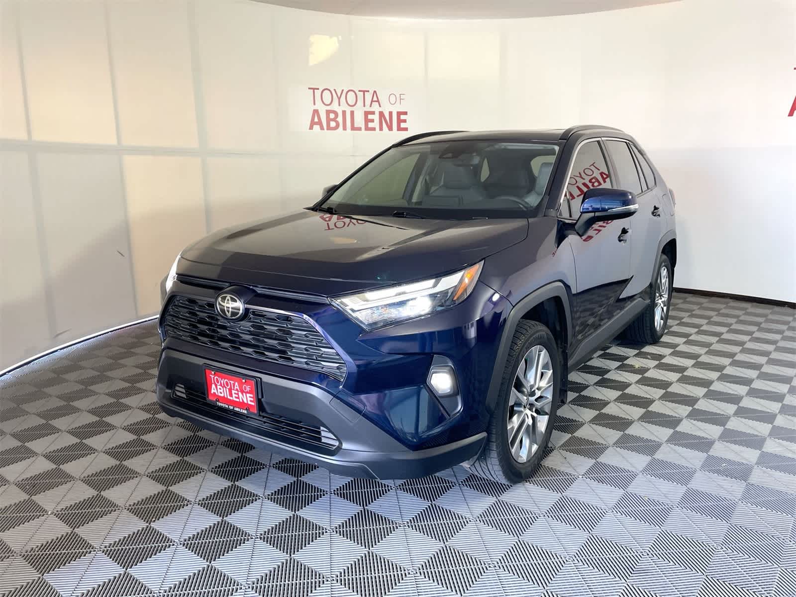 Thumbnail: 2022 Toyota RAV4 - 1