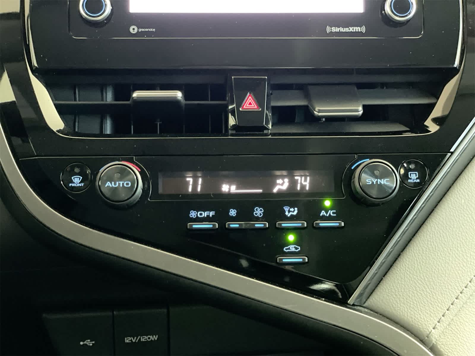 Thumbnail: 2023 Toyota Camry - 22