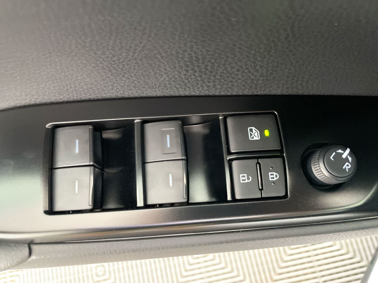 Thumbnail: 2026 Toyota Camry - 12