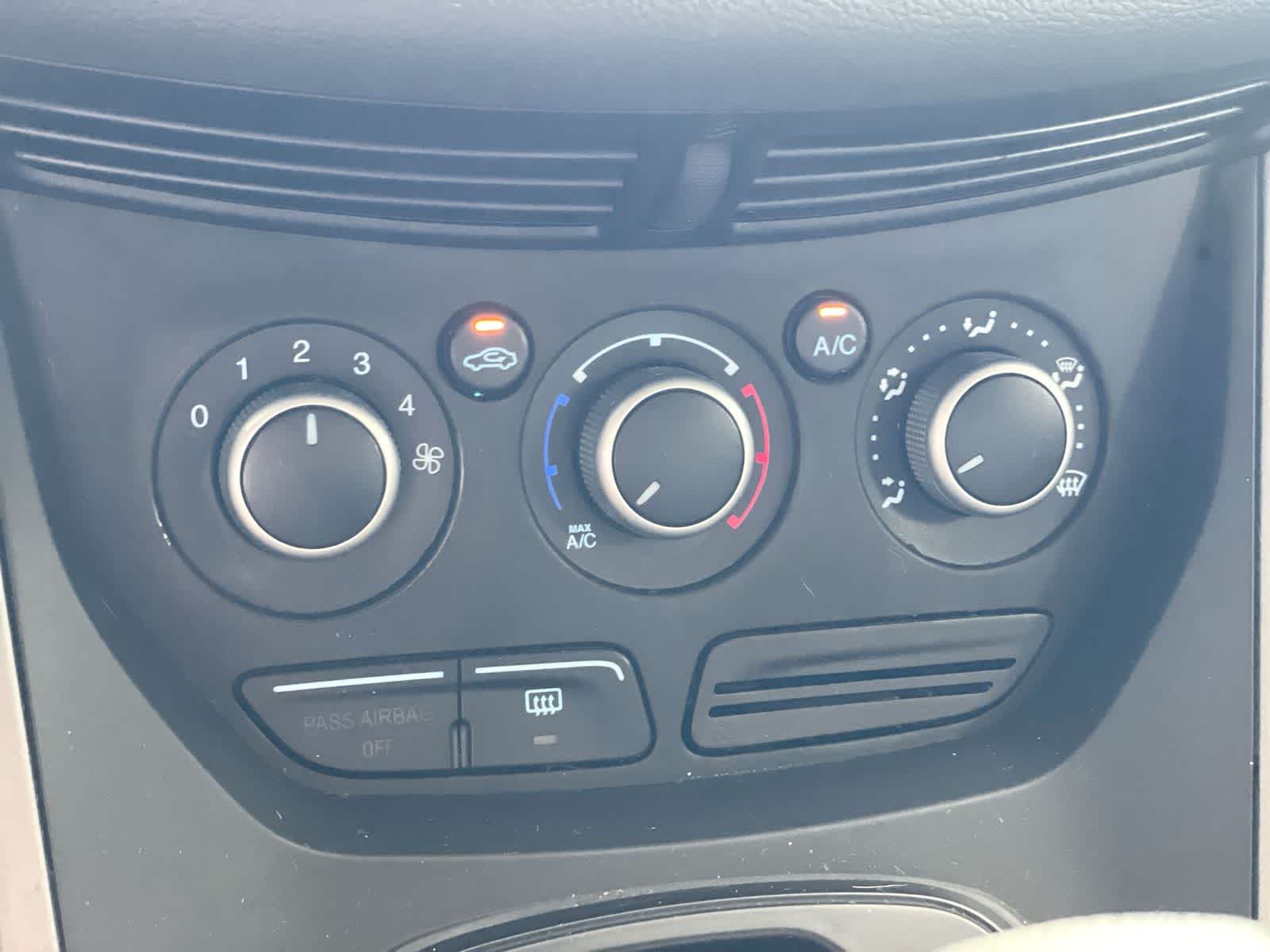 Thumbnail: 2014 Ford Escape - 21