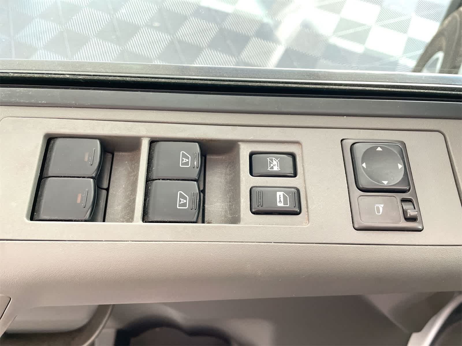 Thumbnail: 2006 Nissan Armada - 12