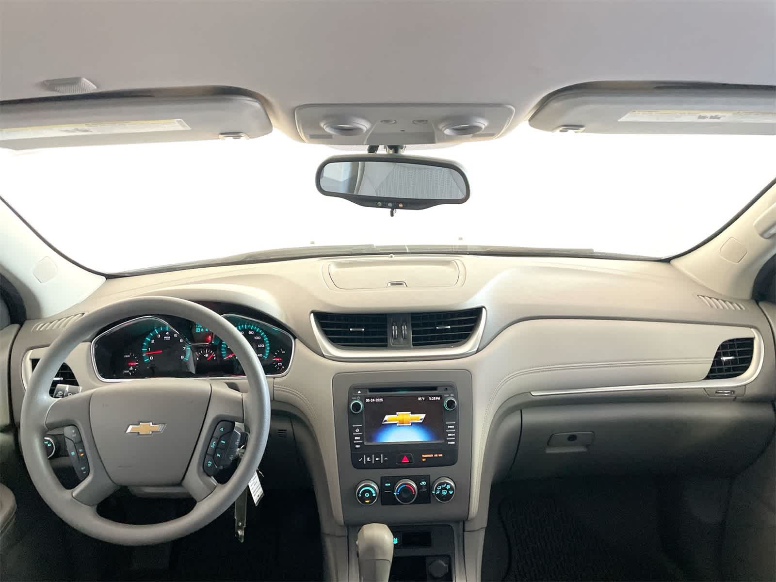 Thumbnail: 2014 Chevrolet Traverse - 18