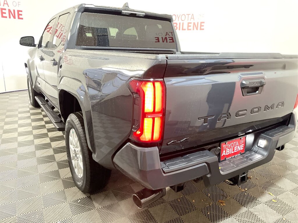 New 2025 Toyota Tacoma SR5 Truck