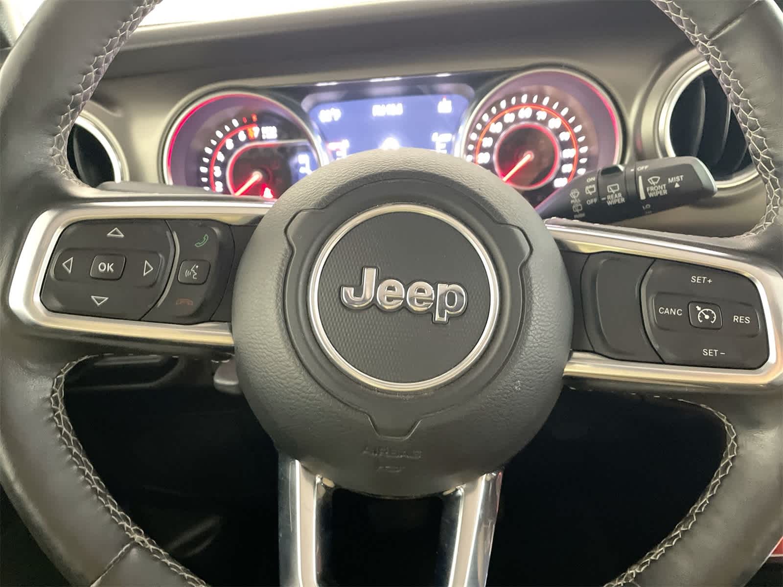 Thumbnail: 2018 Jeep Wrangler - 16