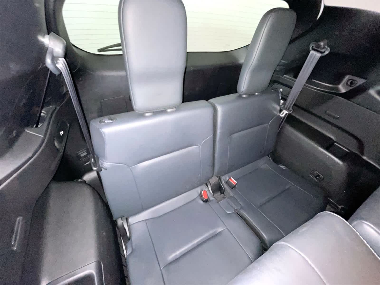 Thumbnail: 2024 Mitsubishi Outlander - 16