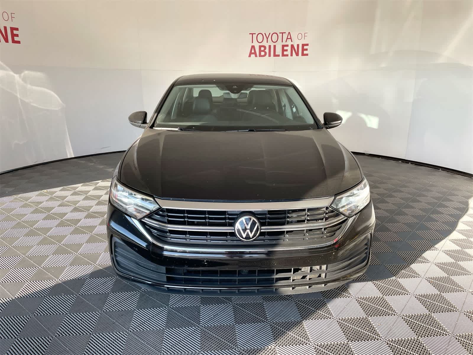 Thumbnail: 2024 Volkswagen Jetta - 9