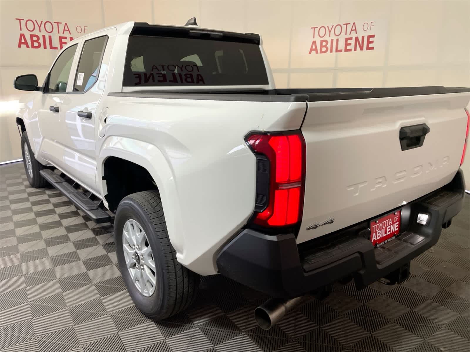 Thumbnail: 2025 Toyota Tacoma - 3