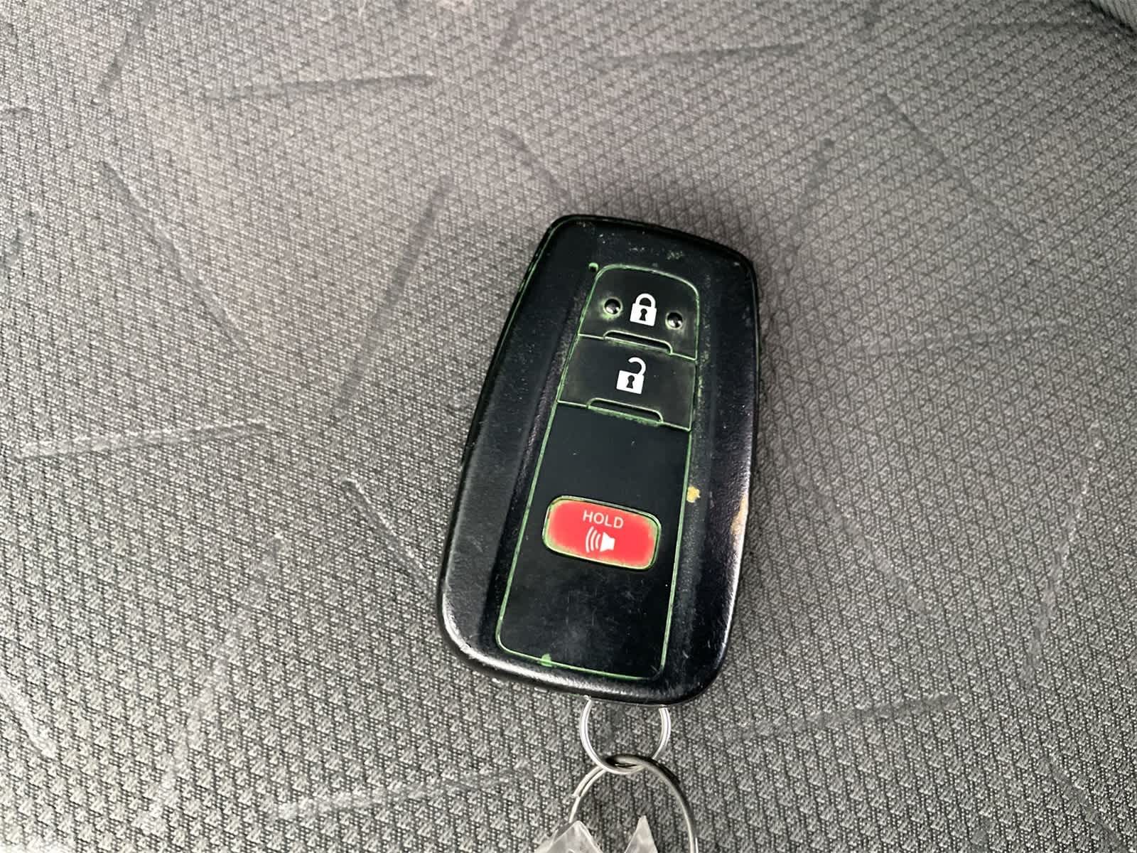 Thumbnail: 2022 Toyota RAV4 - 26