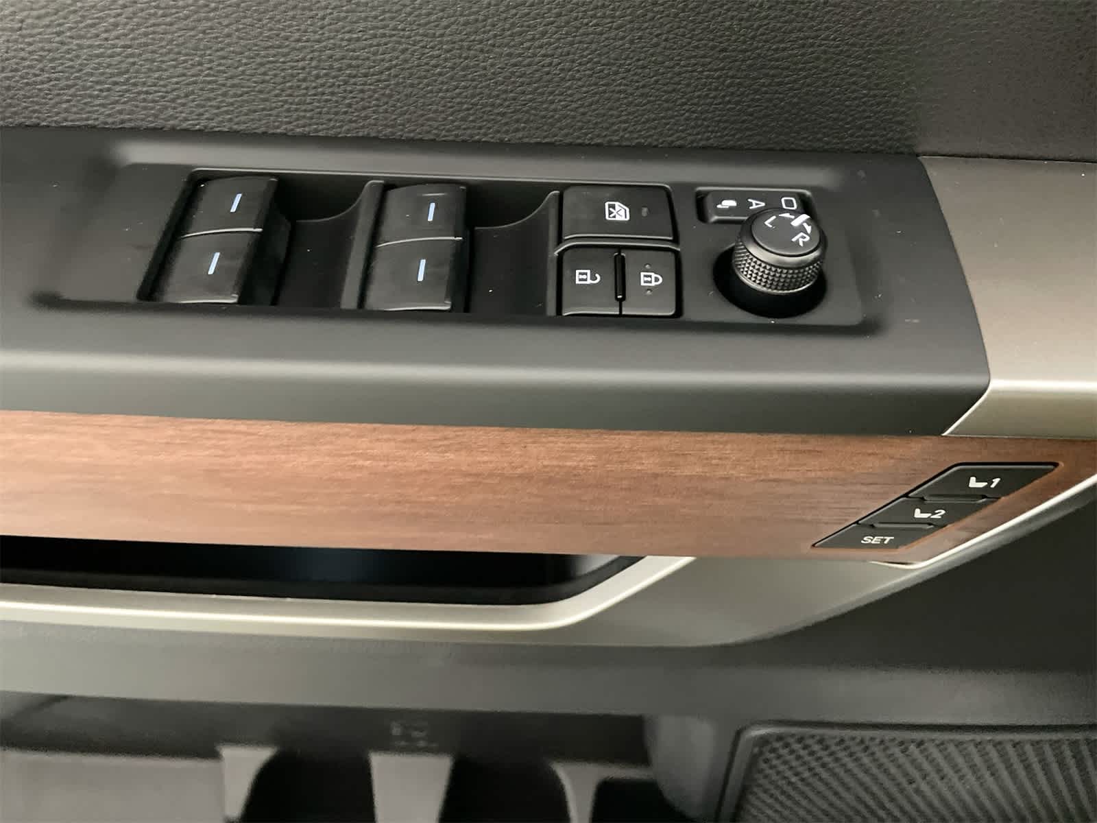 Thumbnail: 2026 Toyota Tundra - 12