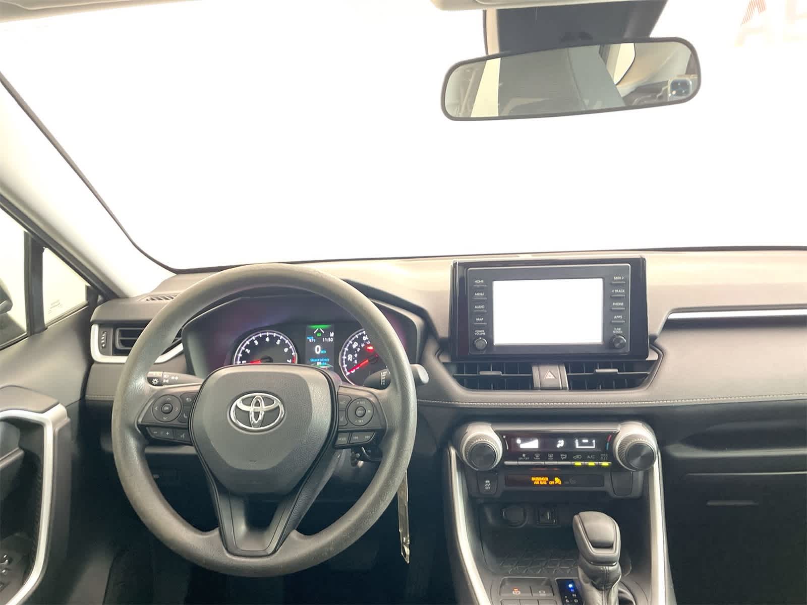 Thumbnail: 2019 Toyota RAV4 - 15