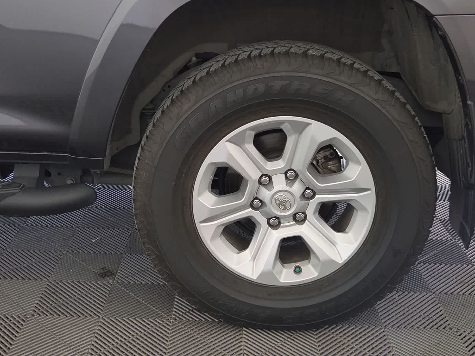 Thumbnail: 2023 Toyota 4Runner - 25
