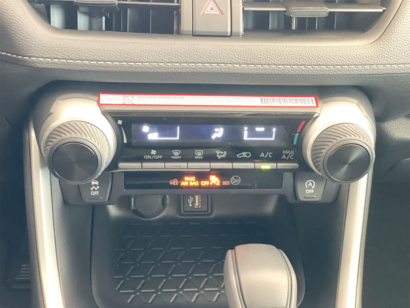 Thumbnail: 2025 Toyota RAV4 - 21