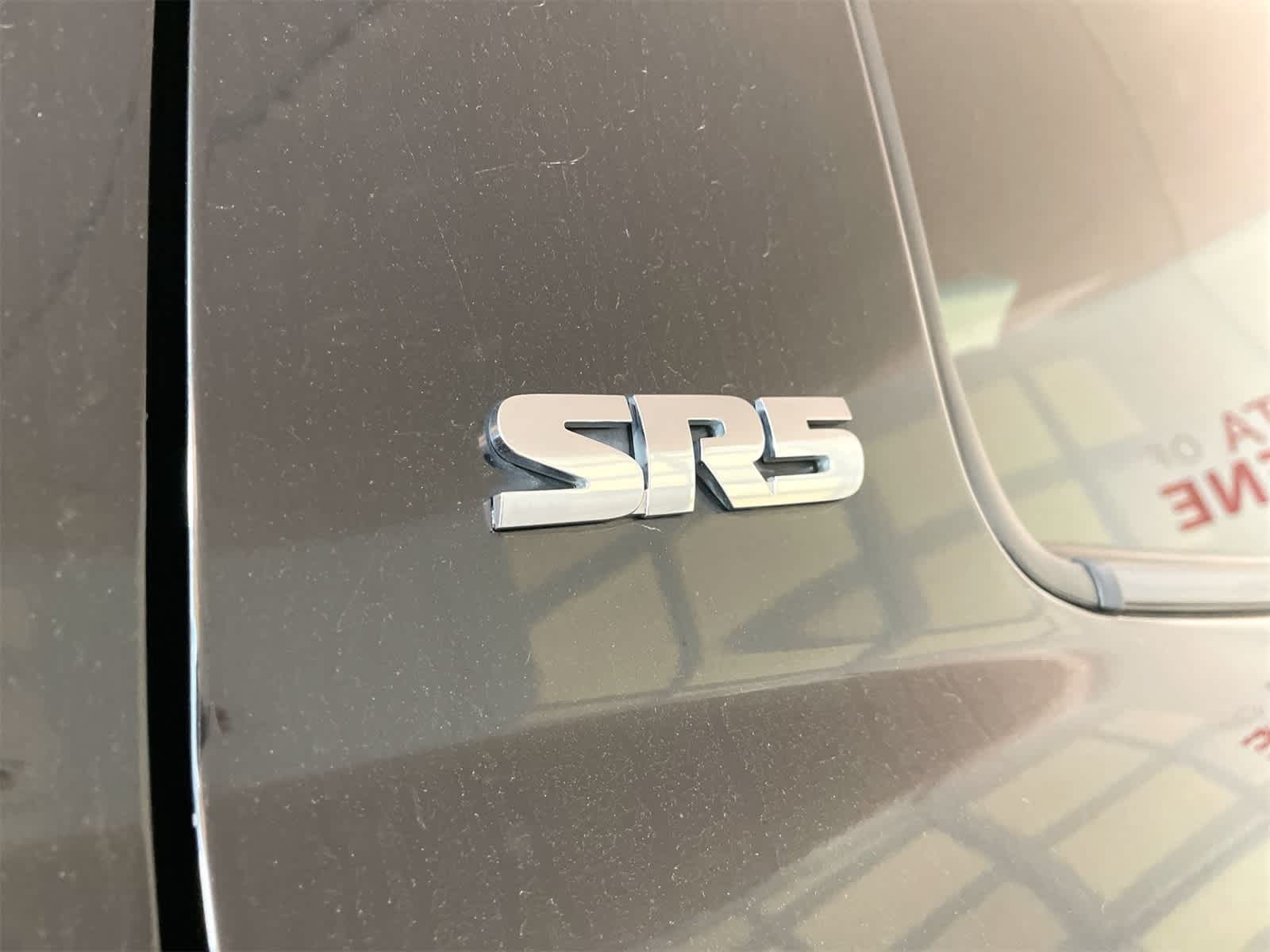 Thumbnail: 2015 Toyota Tundra - 5