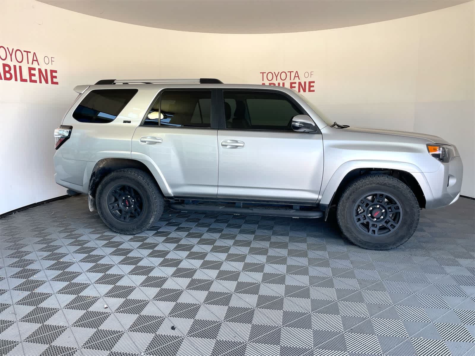Thumbnail: 2023 Toyota 4Runner - 7