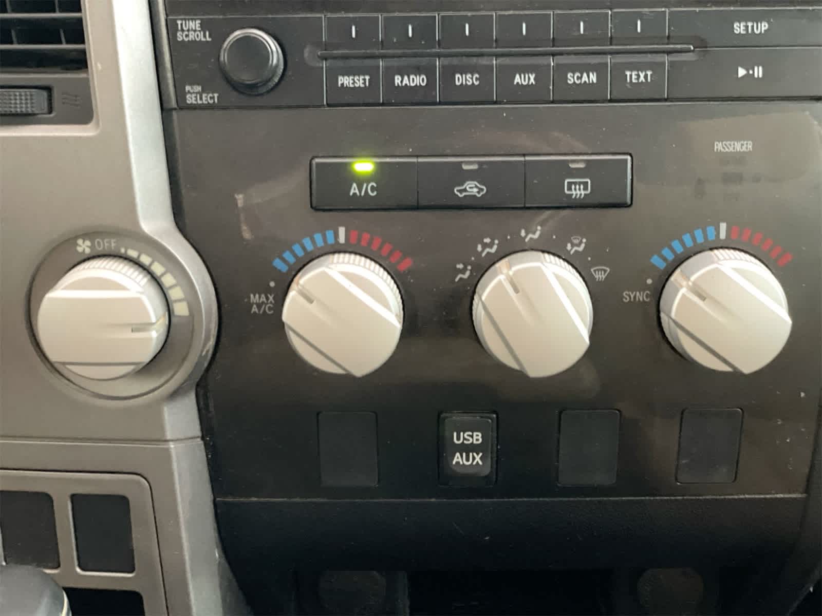 2012 Toyota Tundra  22