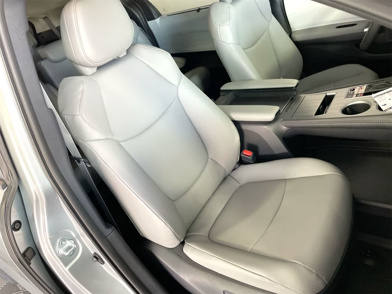 Thumbnail: 2025 Toyota Sienna - 14