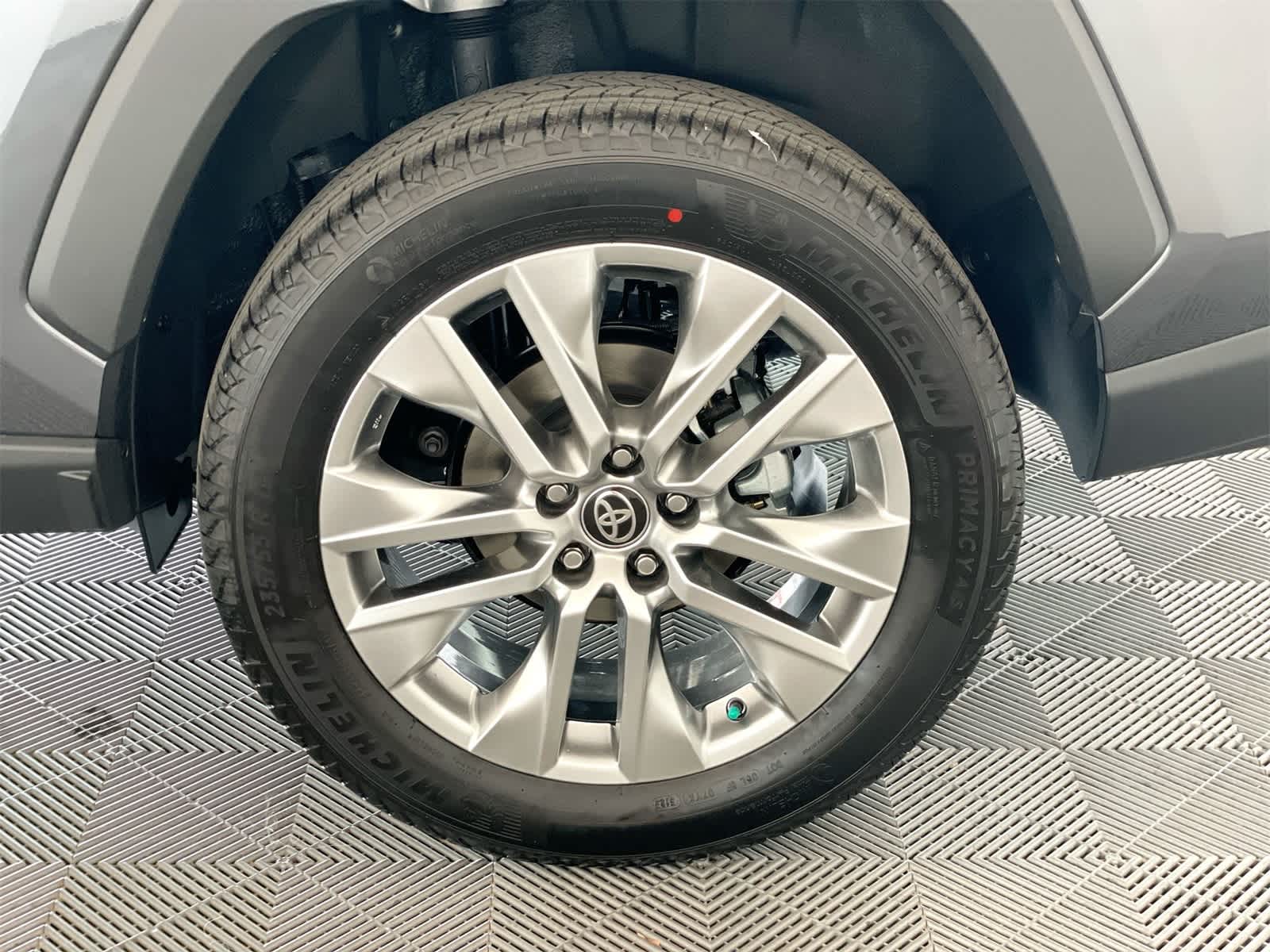 Thumbnail: 2025 Toyota RAV4 - 26