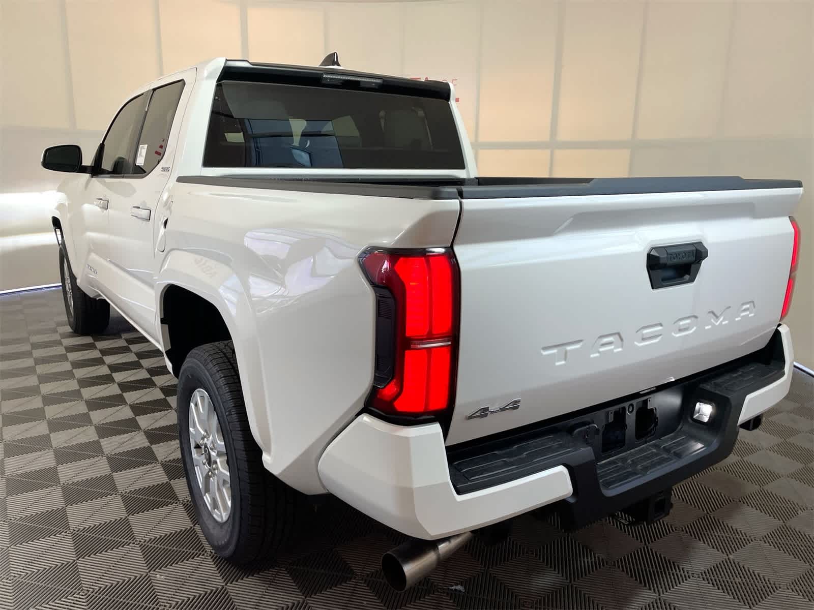 Thumbnail: 2025 Toyota Tacoma - 3