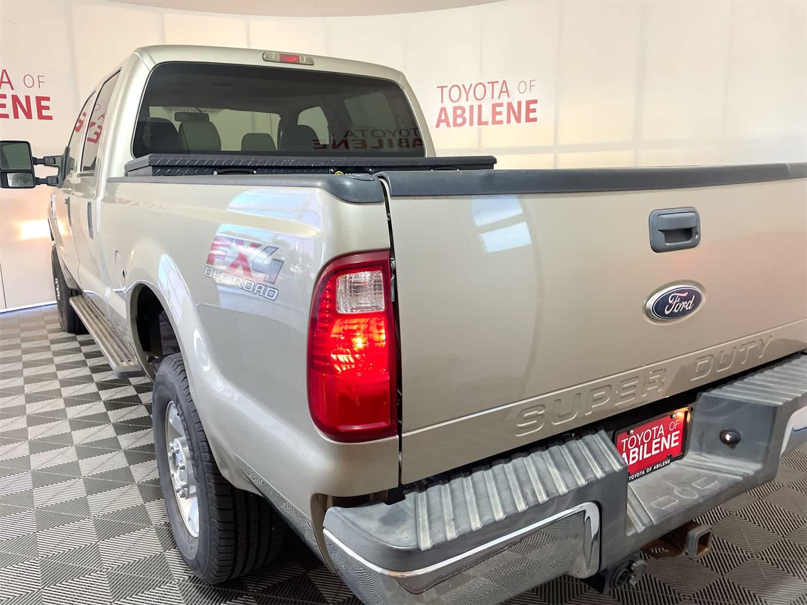 Thumbnail: 2010 Ford F-250 - 3
