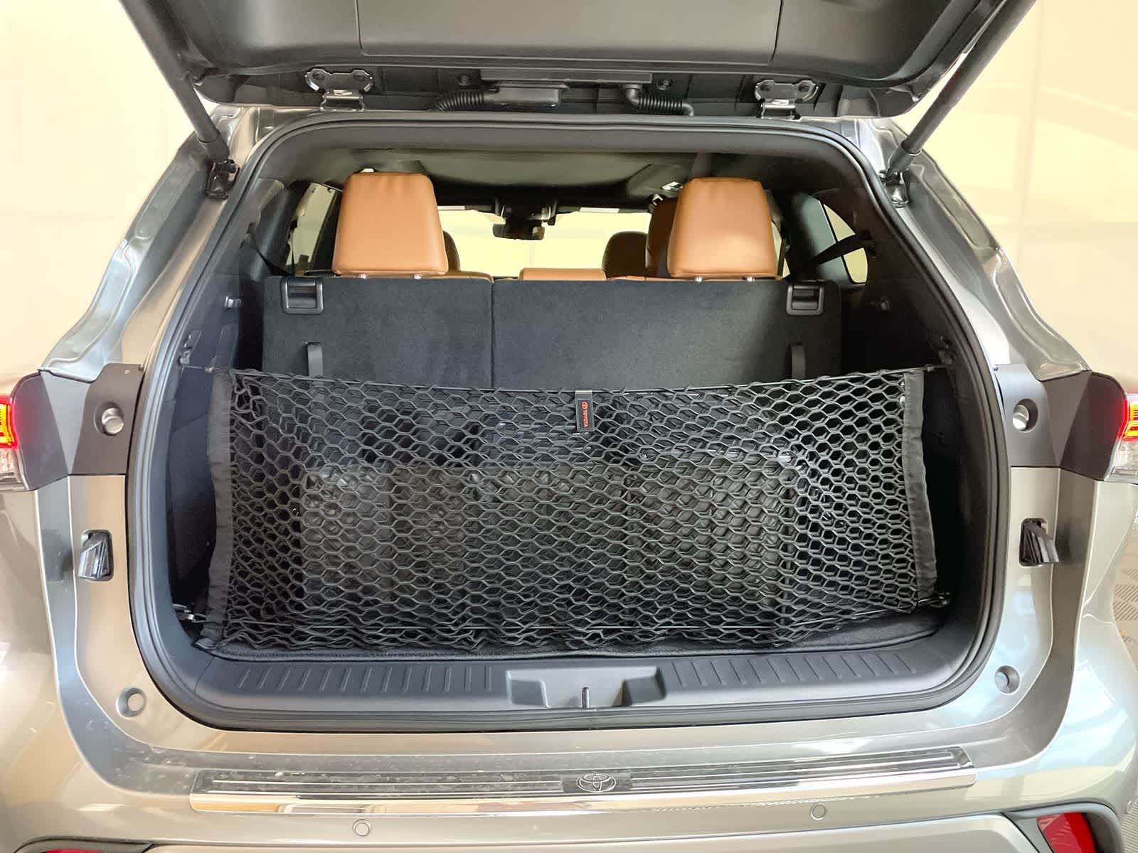 Thumbnail: 2026 Toyota Highlander - 4