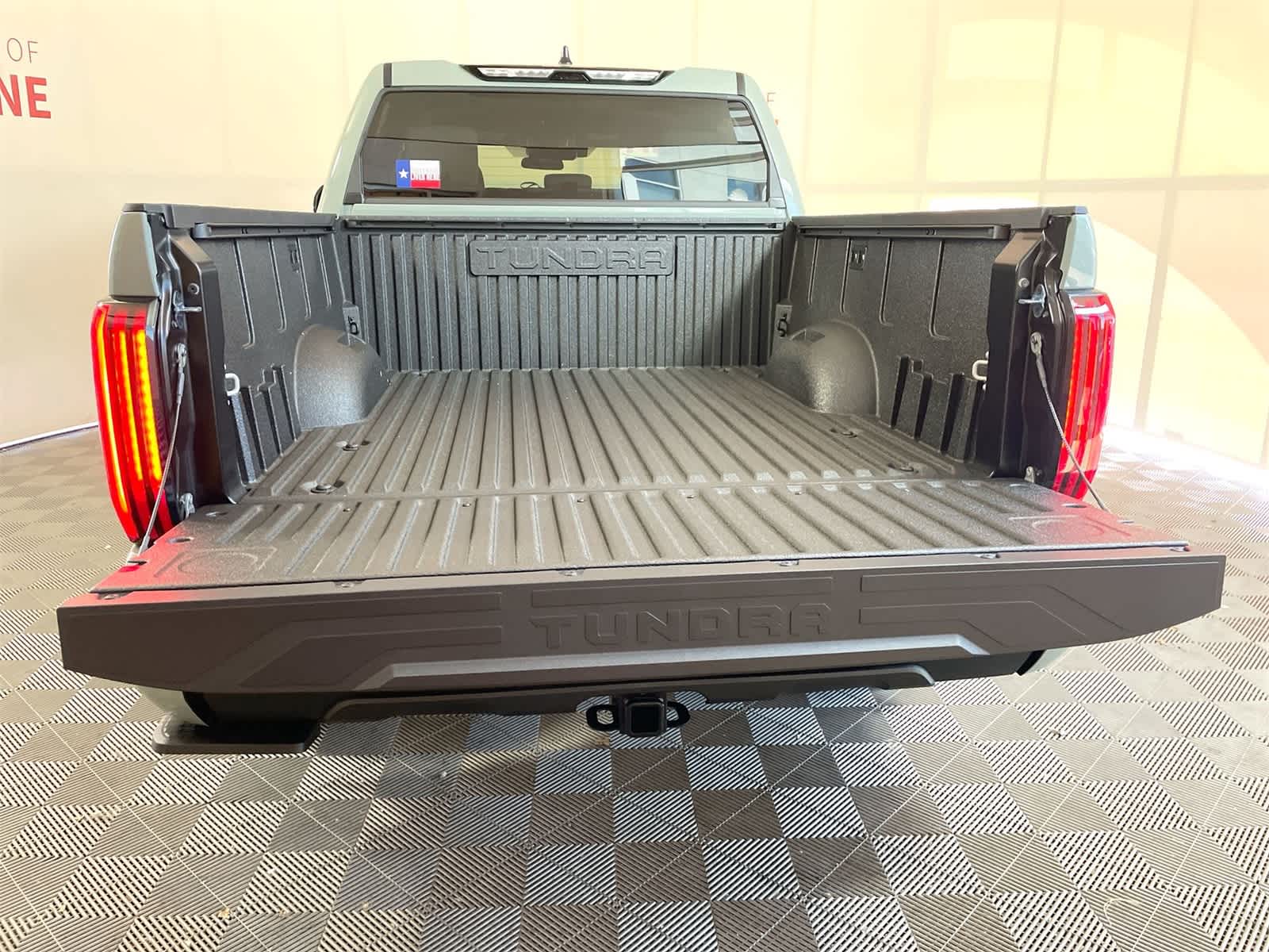Thumbnail: 2025 Toyota Tundra - 5