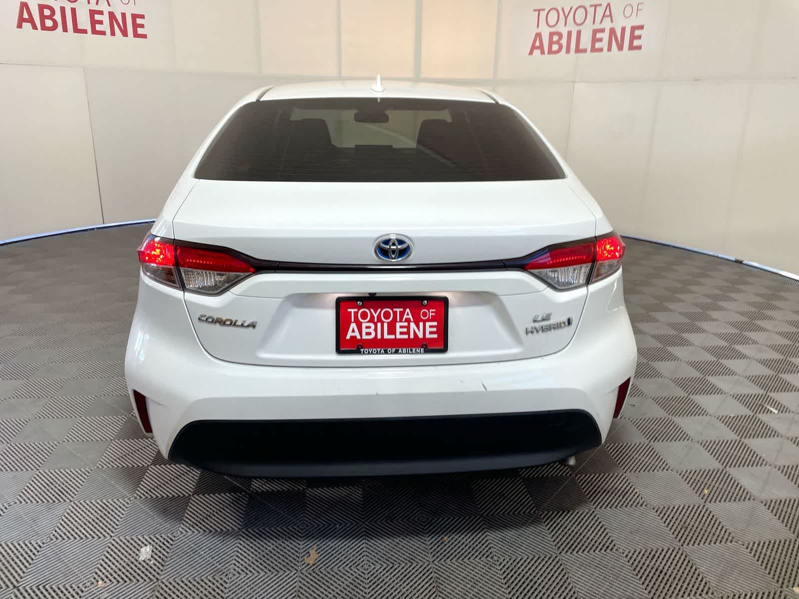 Thumbnail: 2023 Toyota Corolla - 4