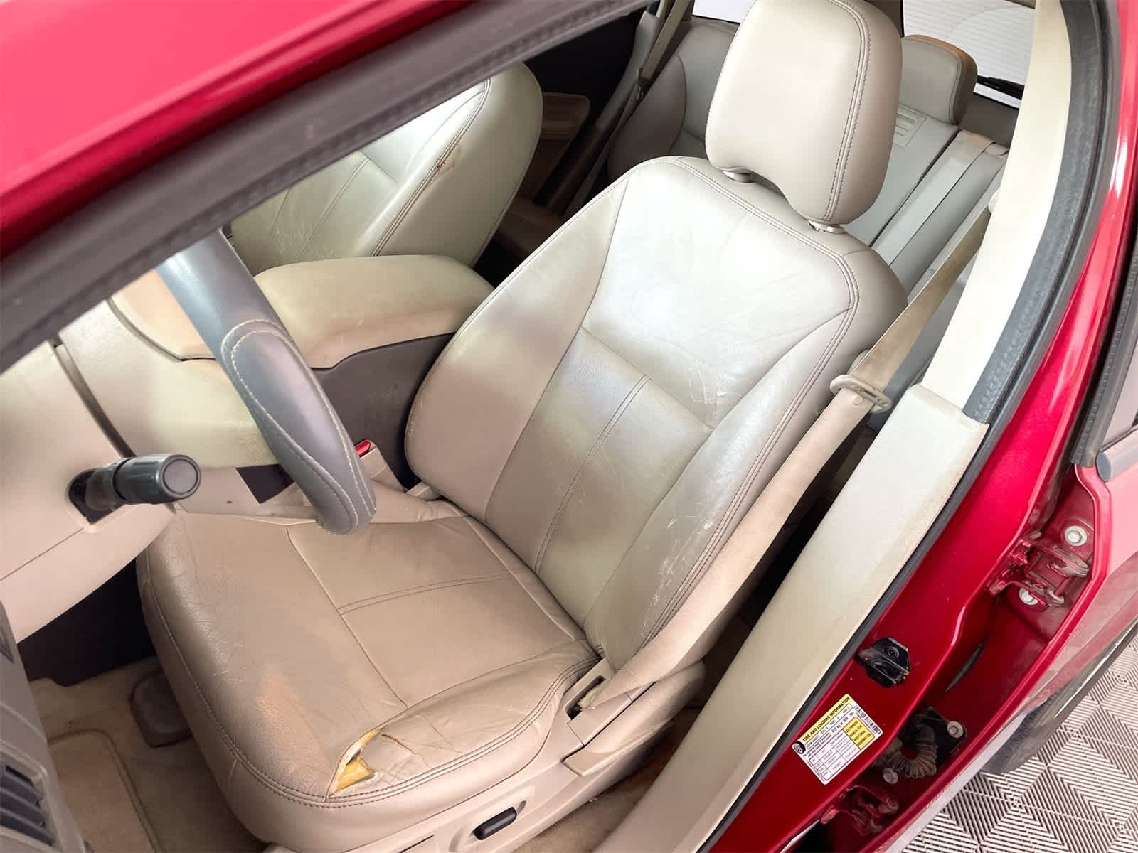 Thumbnail: 2010 Ford Edge - 10