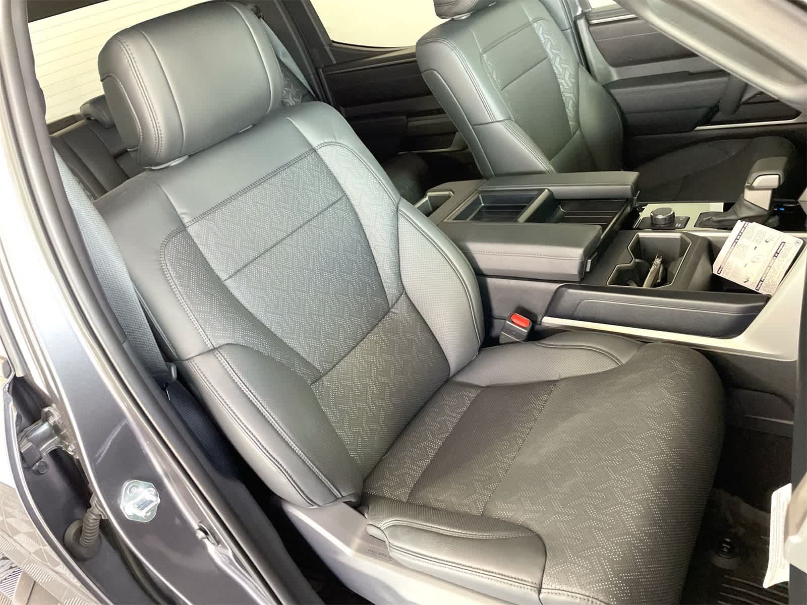 Thumbnail: 2025 Toyota Tundra - 14