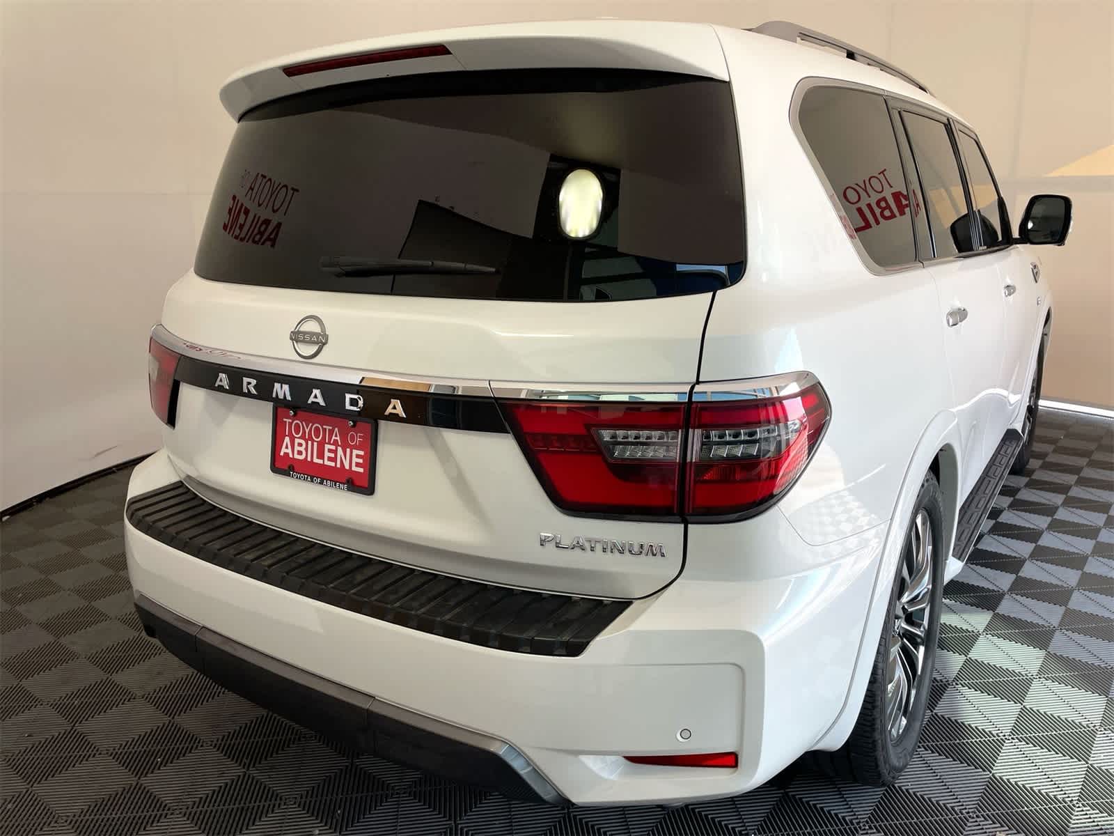 Thumbnail: 2022 Nissan Armada - 7
