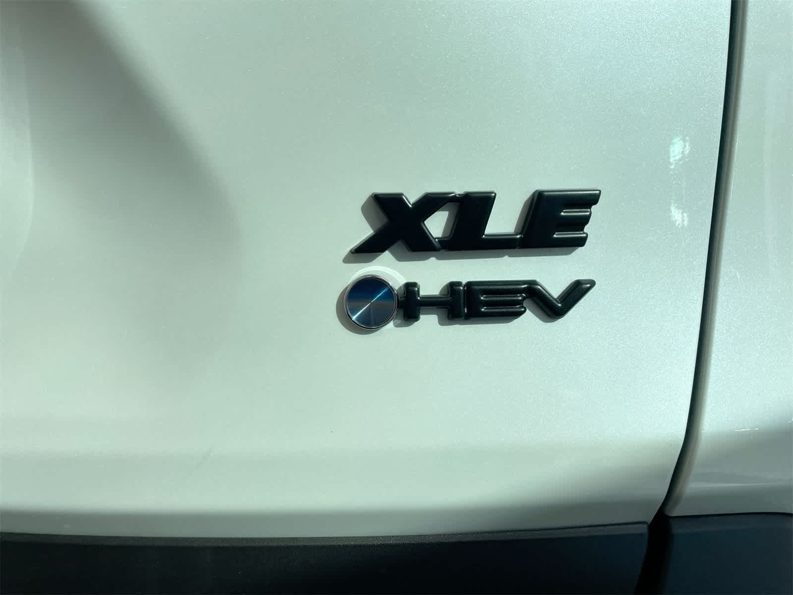 Thumbnail: 2025 Toyota RAV4 - 6