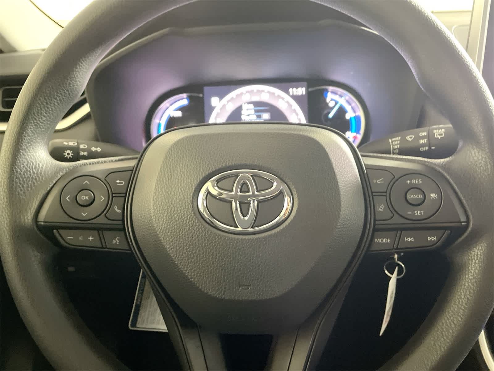 Thumbnail: 2025 Toyota RAV4 - 17