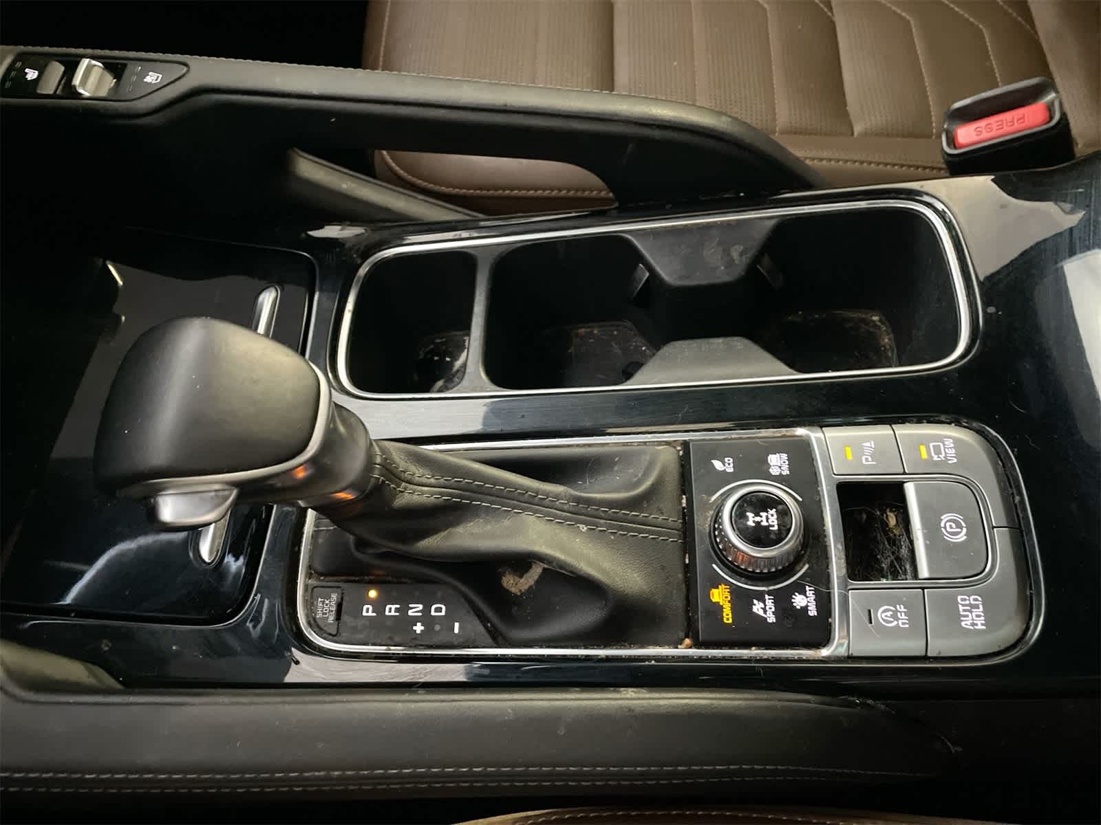 Thumbnail: 2022 Kia Telluride - 24