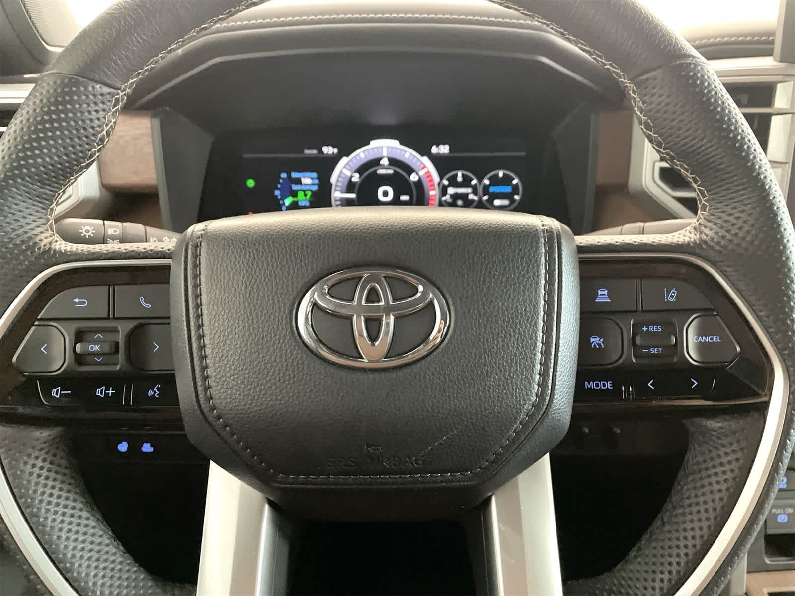Thumbnail: 2024 Toyota Tundra - 18