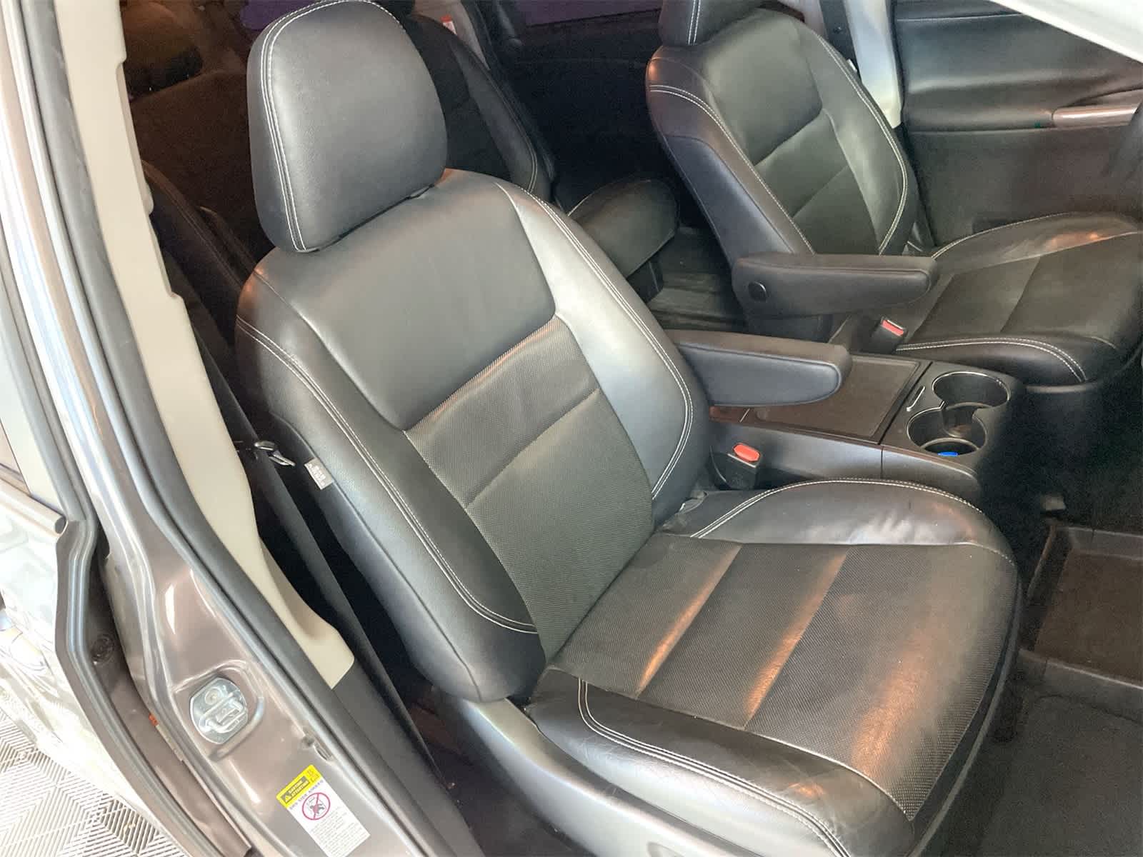 Thumbnail: 2017 Toyota Sienna - 14