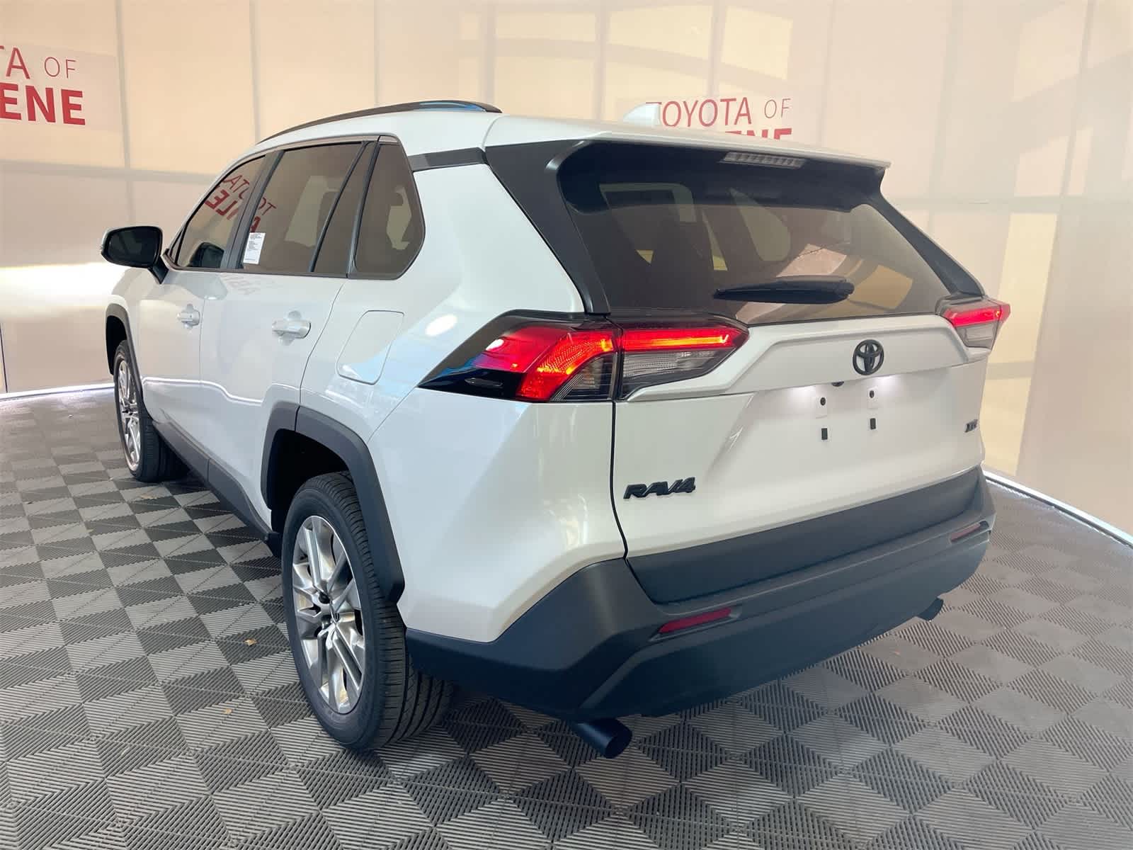 Thumbnail: 2025 Toyota RAV4 - 3