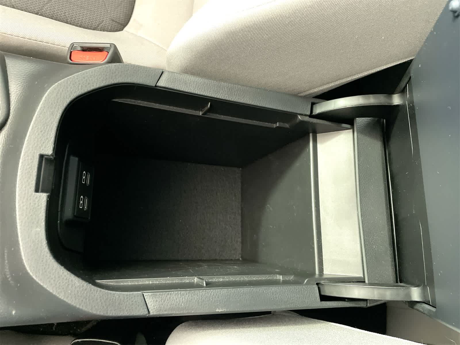 Thumbnail: 2023 Toyota RAV4 - 23