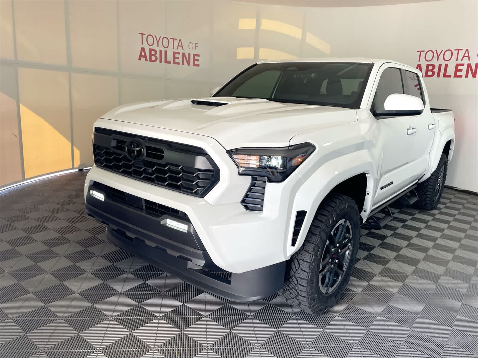 Thumbnail: 2025 Toyota Tacoma - 1