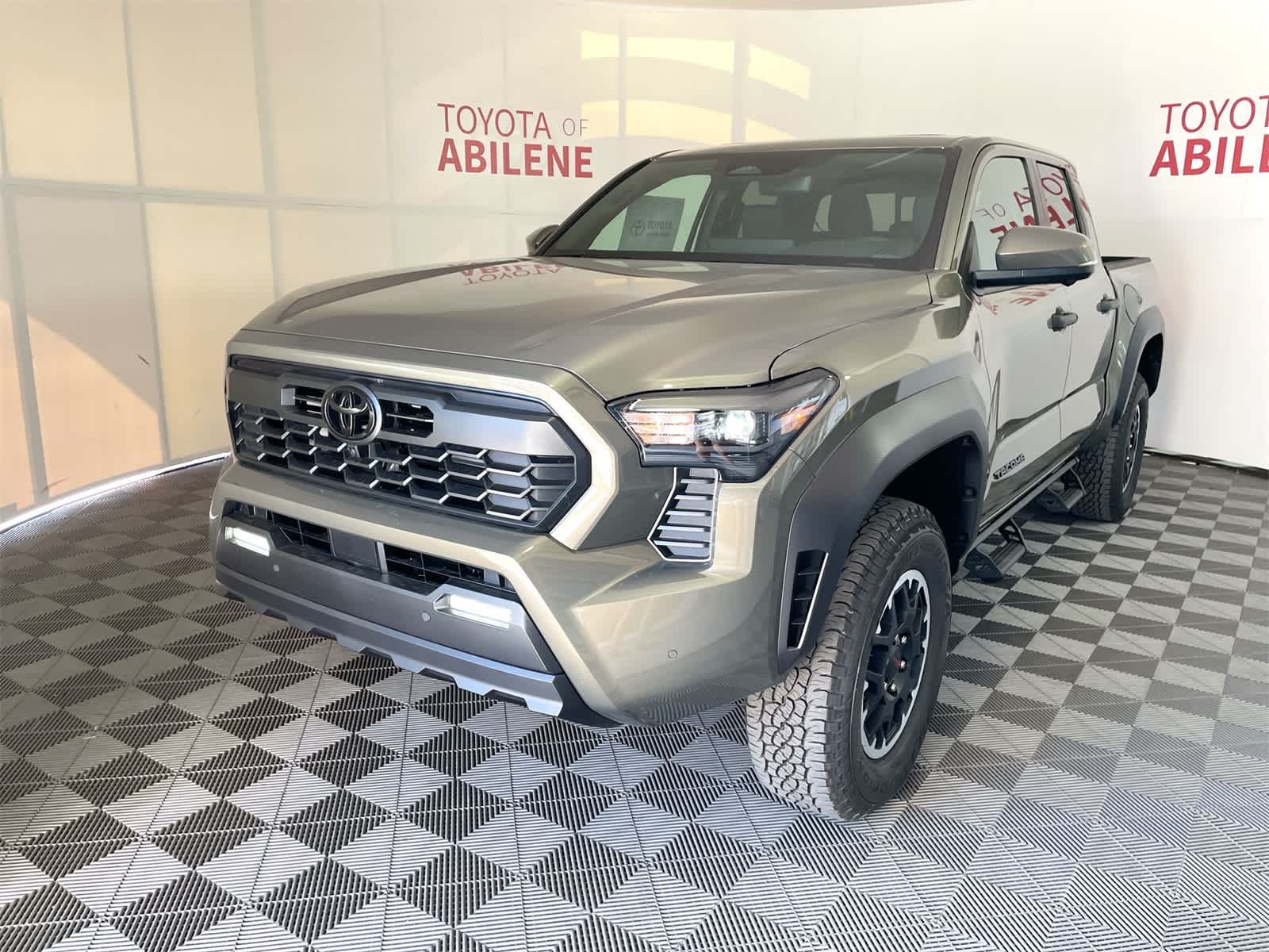 Thumbnail: 2025 Toyota Tacoma - 1