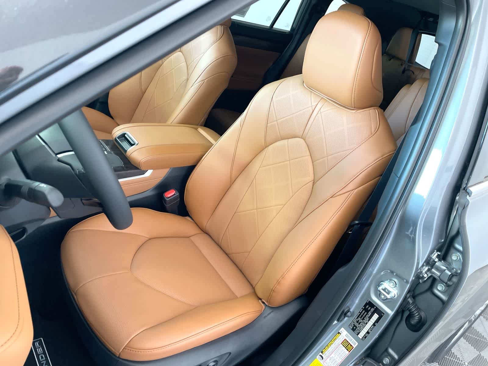 Thumbnail: 2026 Toyota Highlander - 9