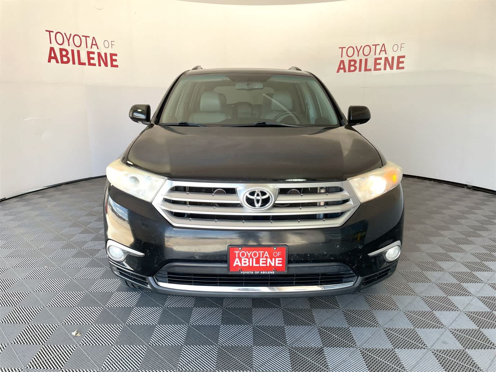 Thumbnail: 2011 Toyota Highlander - 9