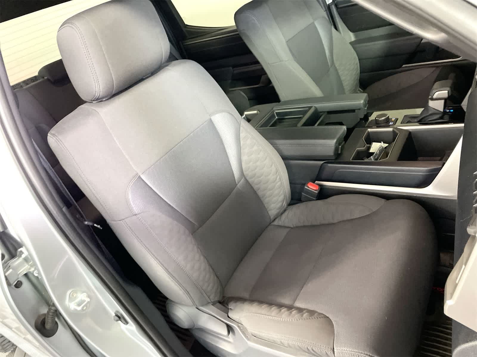 Thumbnail: 2025 Toyota Tundra - 14