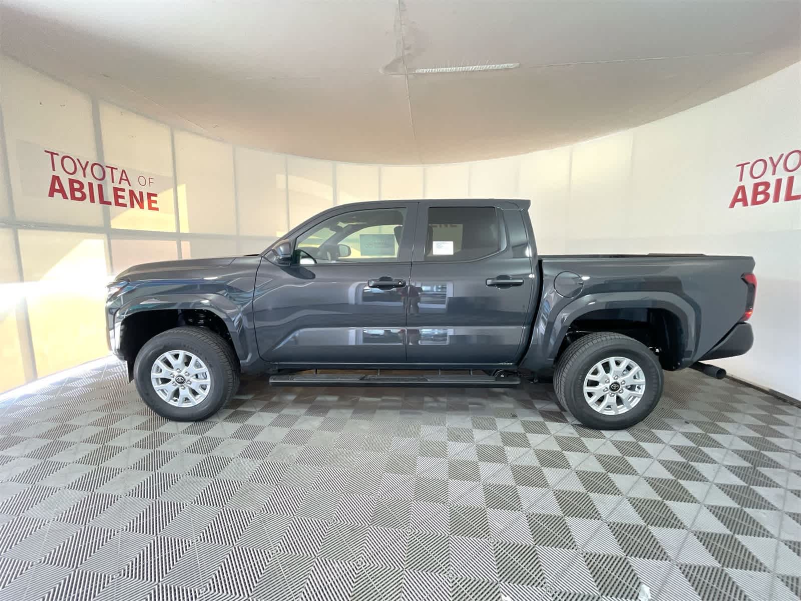 Thumbnail: 2025 Toyota Tacoma - 2