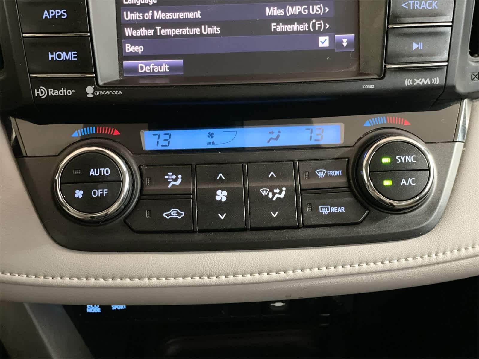 Thumbnail: 2018 Toyota RAV4 - 21