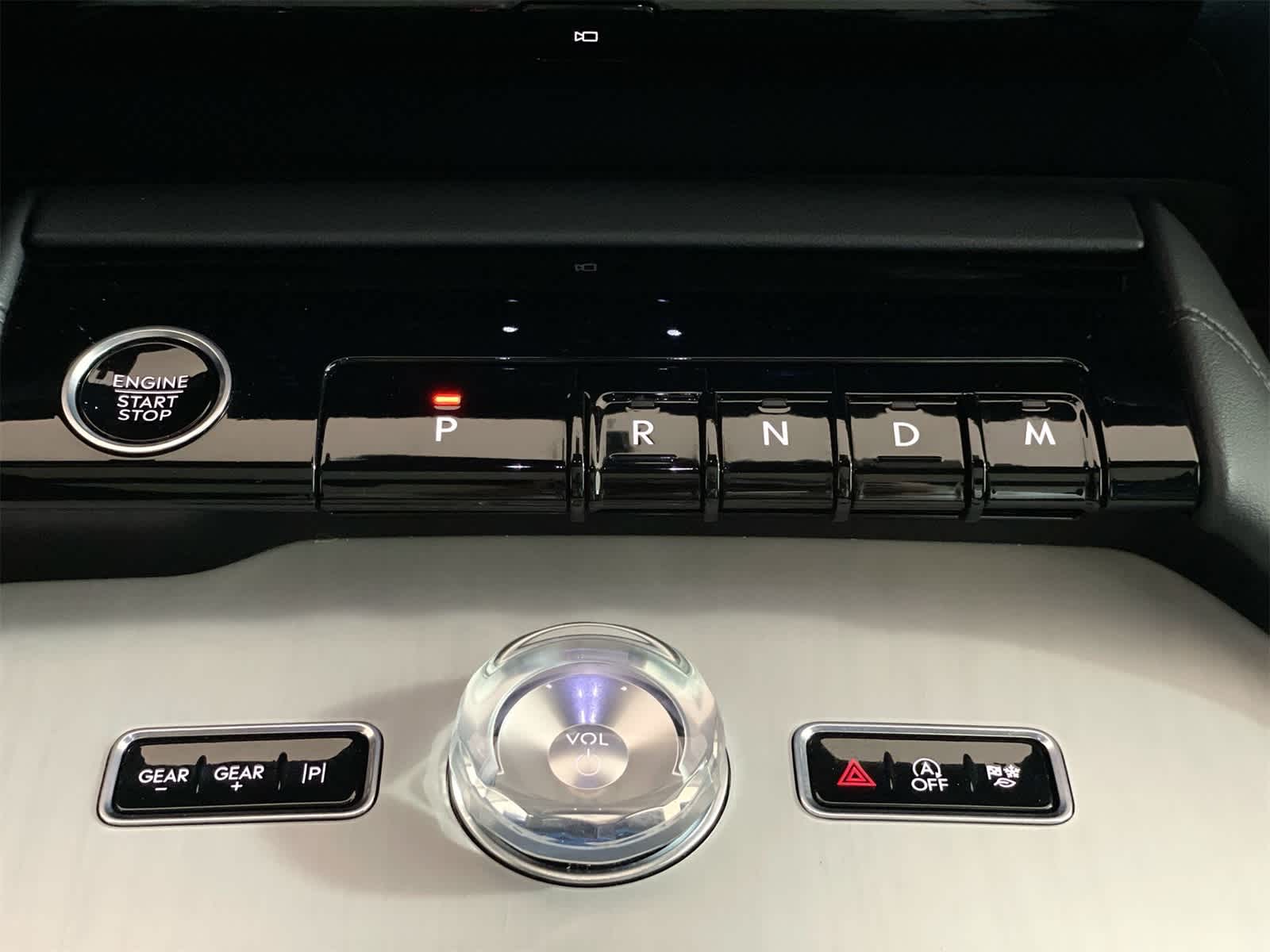 Thumbnail: 2025 Lincoln Navigator - 23