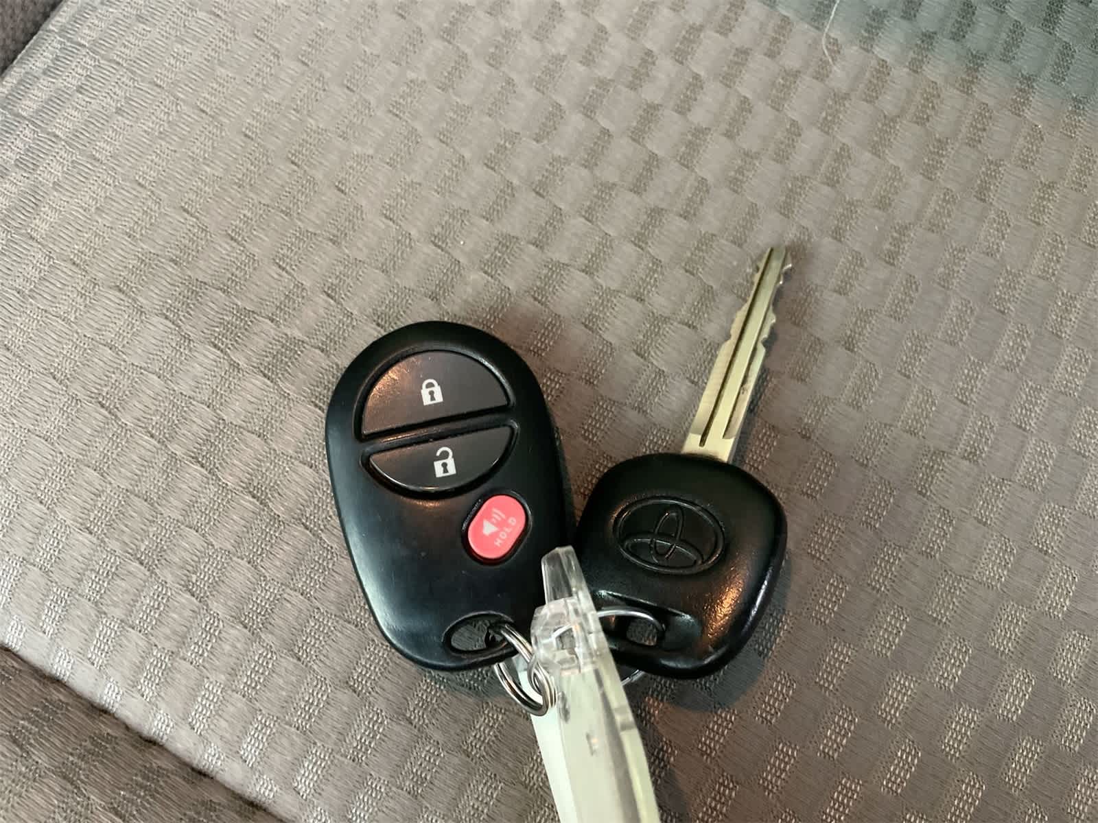 Thumbnail: 2015 Toyota Tacoma - 23