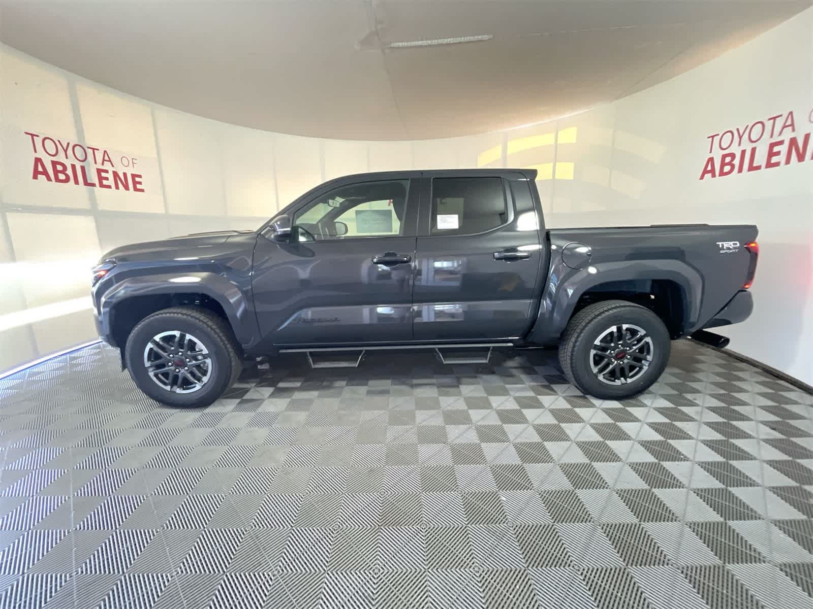 Thumbnail: 2025 Toyota Tacoma - 2