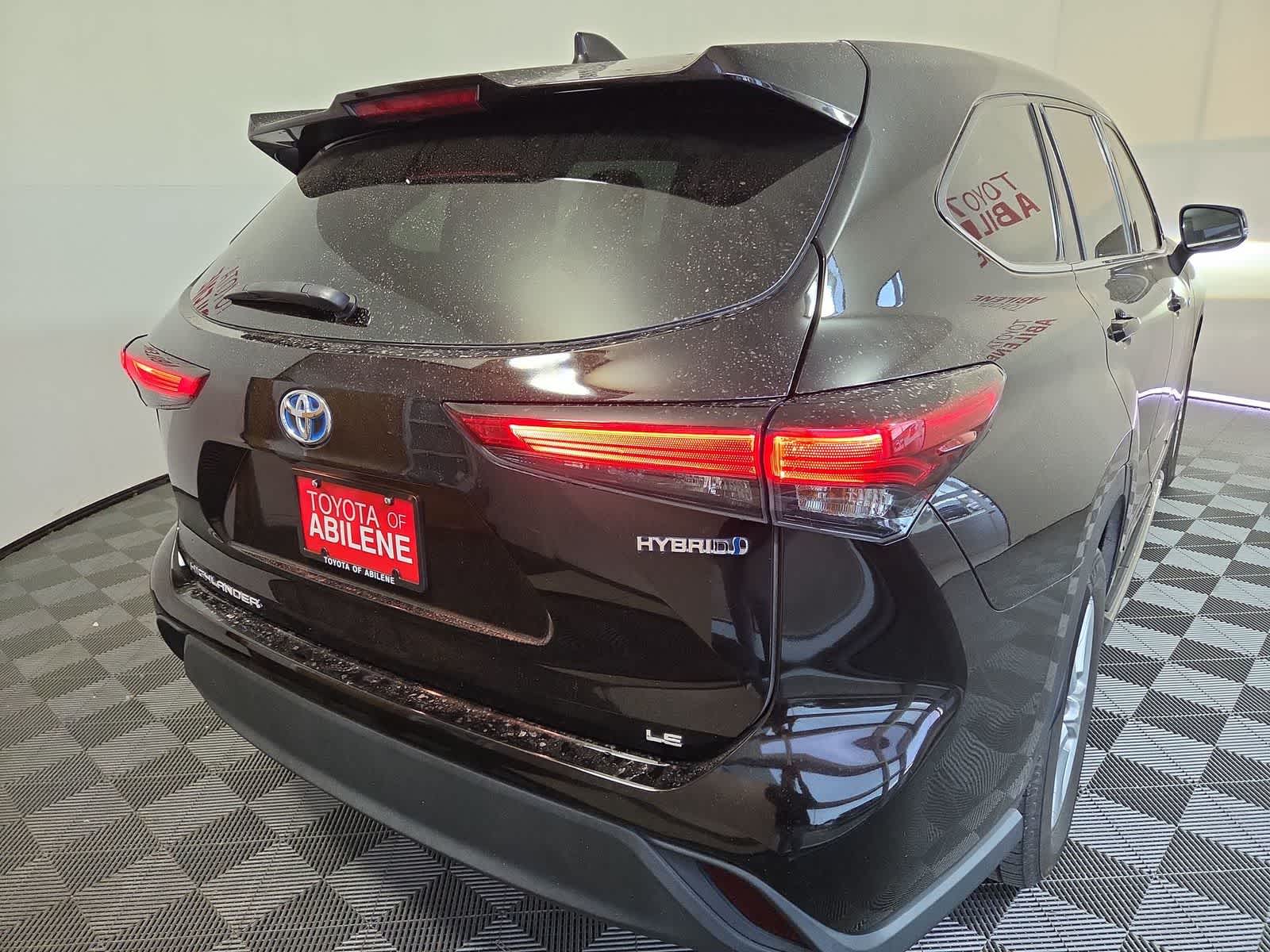 Thumbnail: 2021 Toyota Highlander - 6