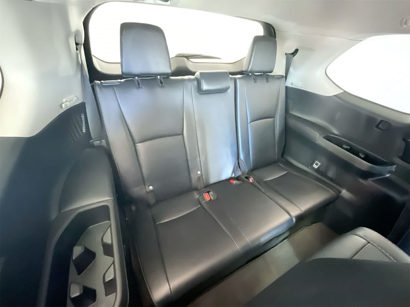 Thumbnail: 2024 Toyota Grand Highlander - 16