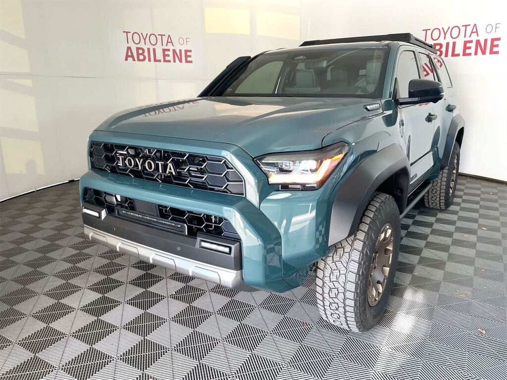 New 2025 Toyota 4Runner Hybrid Trailhunter SUV