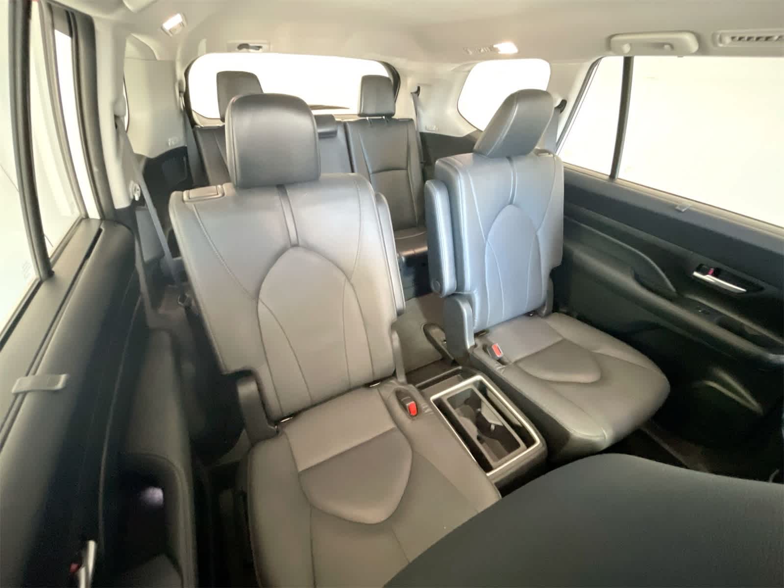 Thumbnail: 2024 Toyota Grand Highlander - 15